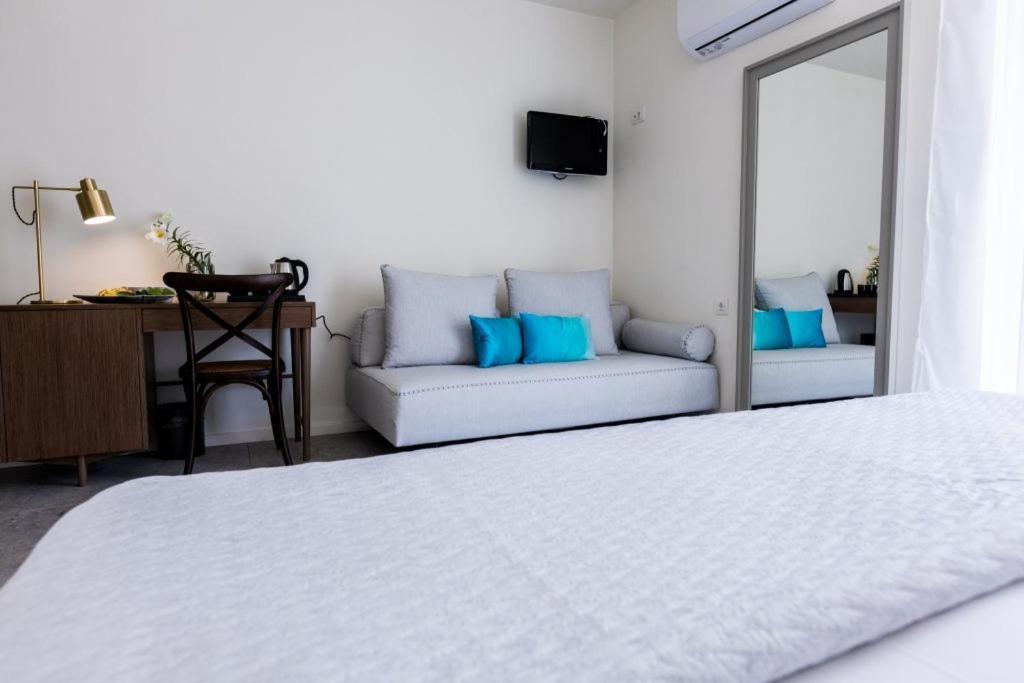 Lemon Tree House Aparthotel Karpathos Exterior foto